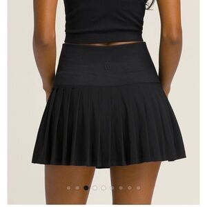 Wilson tennis skirt